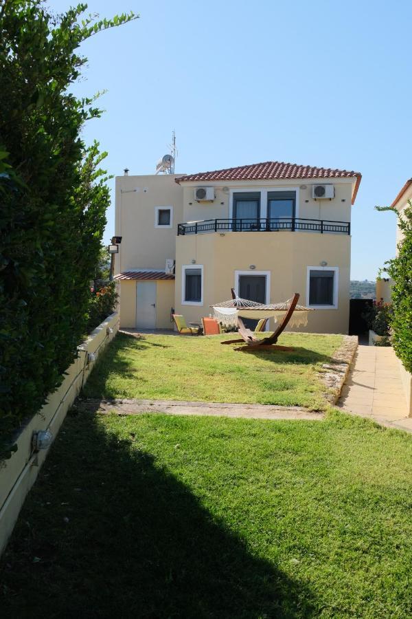 Sunny Hideaway Residence Close To The Nature Argoulidhes Exterior photo